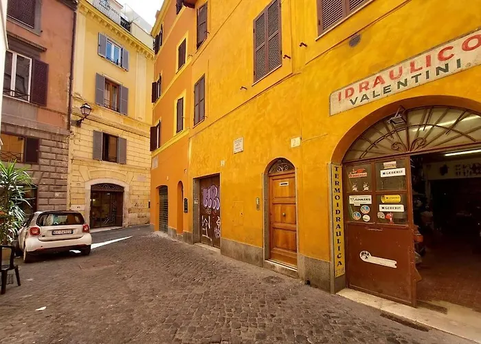Апартаменты "campo De Fiori" By Flatinrome